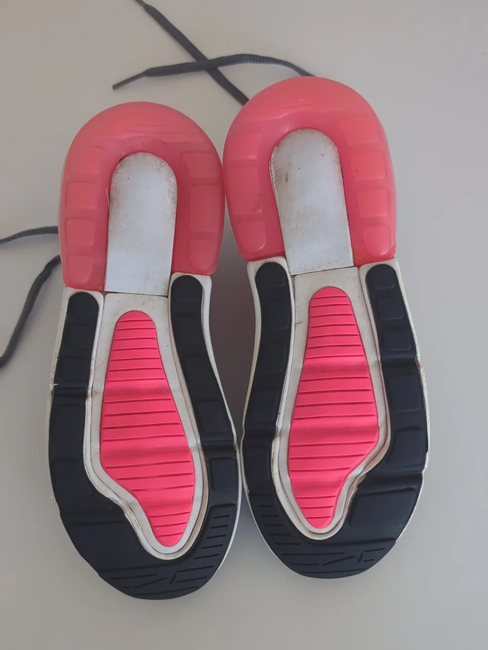 Nike Shoes Size 2Y